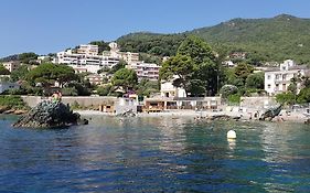 Charmant Studio Climatise Avec Parking, Au Coeur De Pietranera, Plage A 500M, Bastia A 2Km